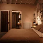 فندق مبيت وإفطار La Castellina 3*