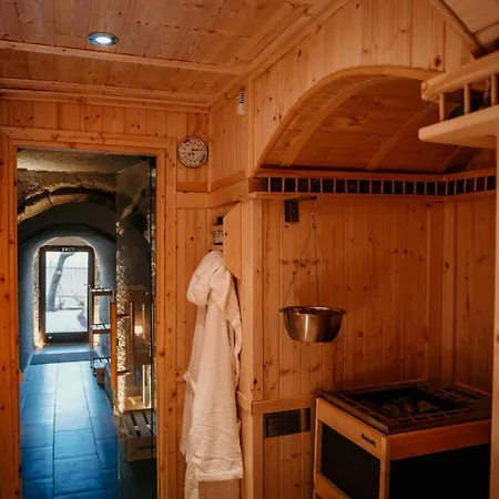 La Castellina 3* أبّادييا سان سالفاتور