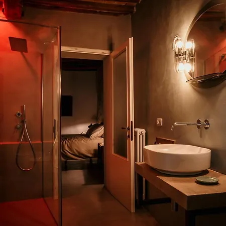 La Castellina أبّادييا سان سالفاتور